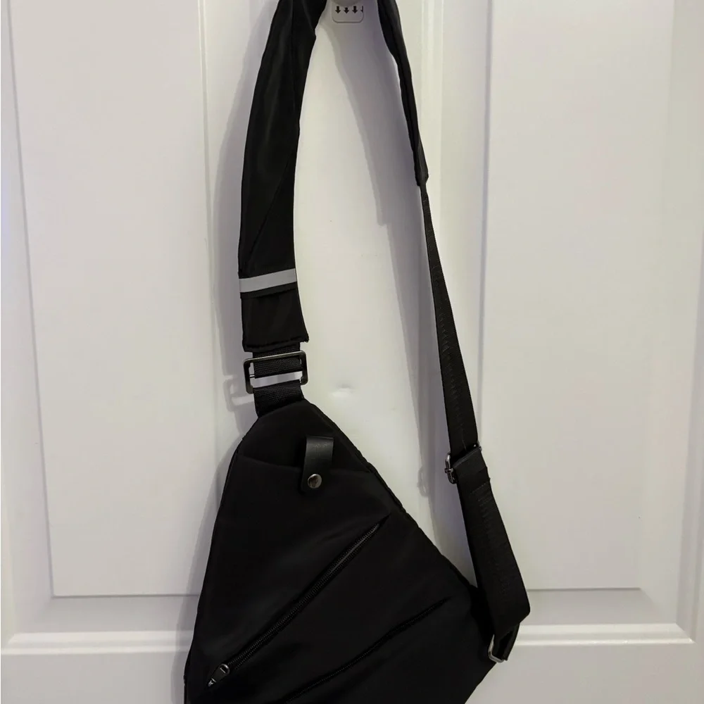 Anti theft Crossbody Bag - Picture 1 of 7